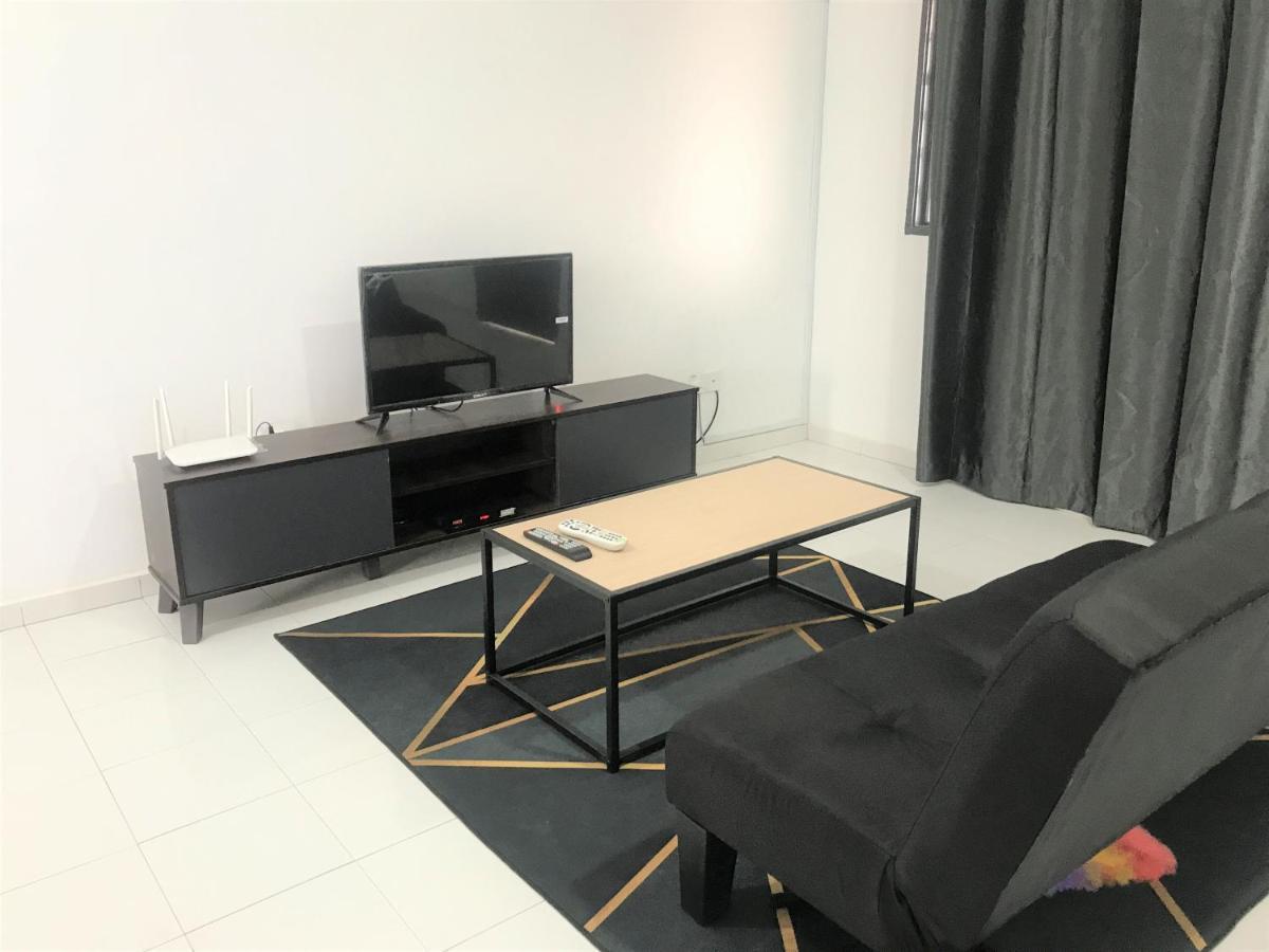 Oyo 90493 Jl Homestay Segamat Esterno foto