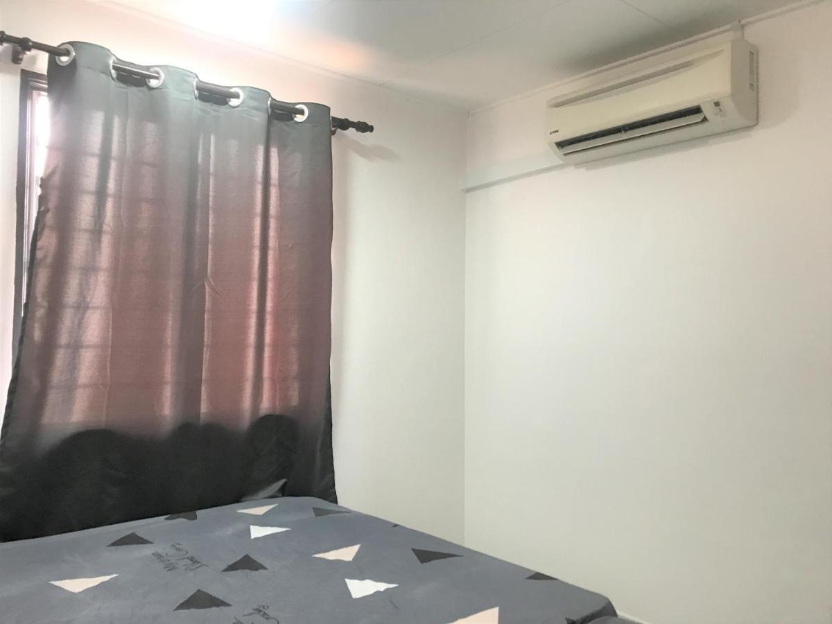 Oyo 90493 Jl Homestay Segamat Esterno foto