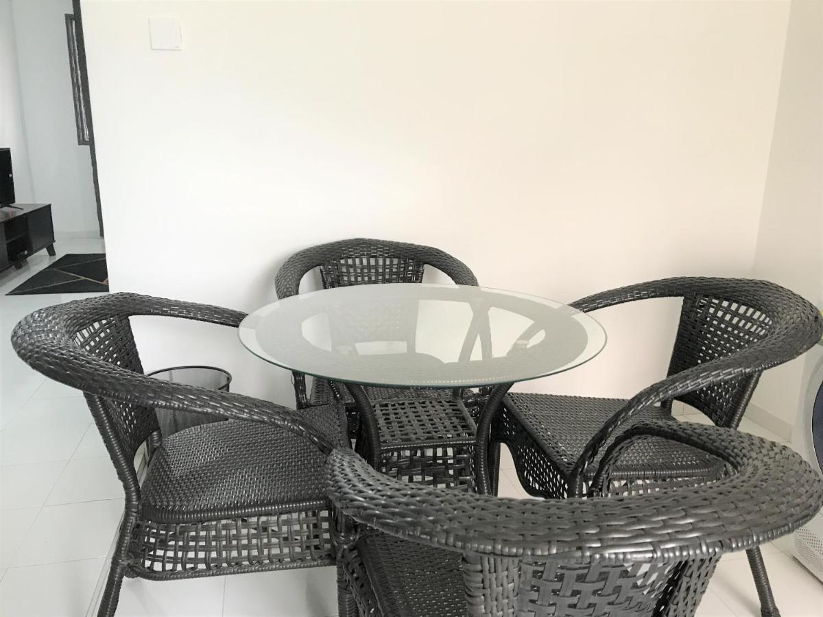 Oyo 90493 Jl Homestay Segamat Esterno foto