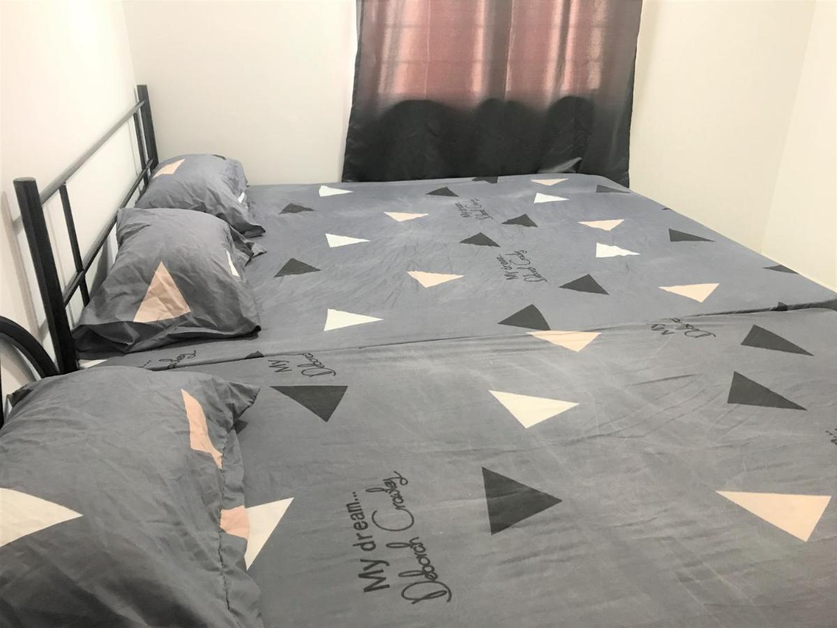 Oyo 90493 Jl Homestay Segamat Esterno foto